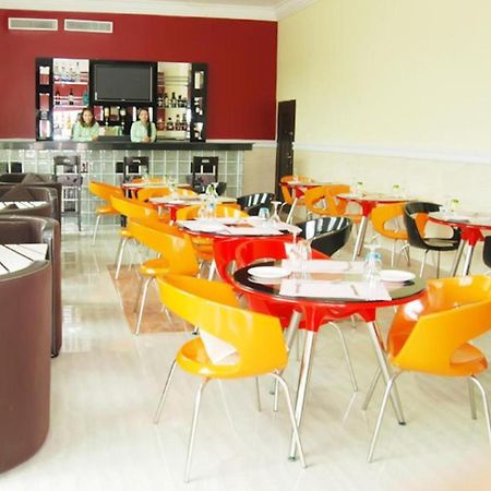 Milestone Hotel Ogombo Zewnętrze zdjęcie