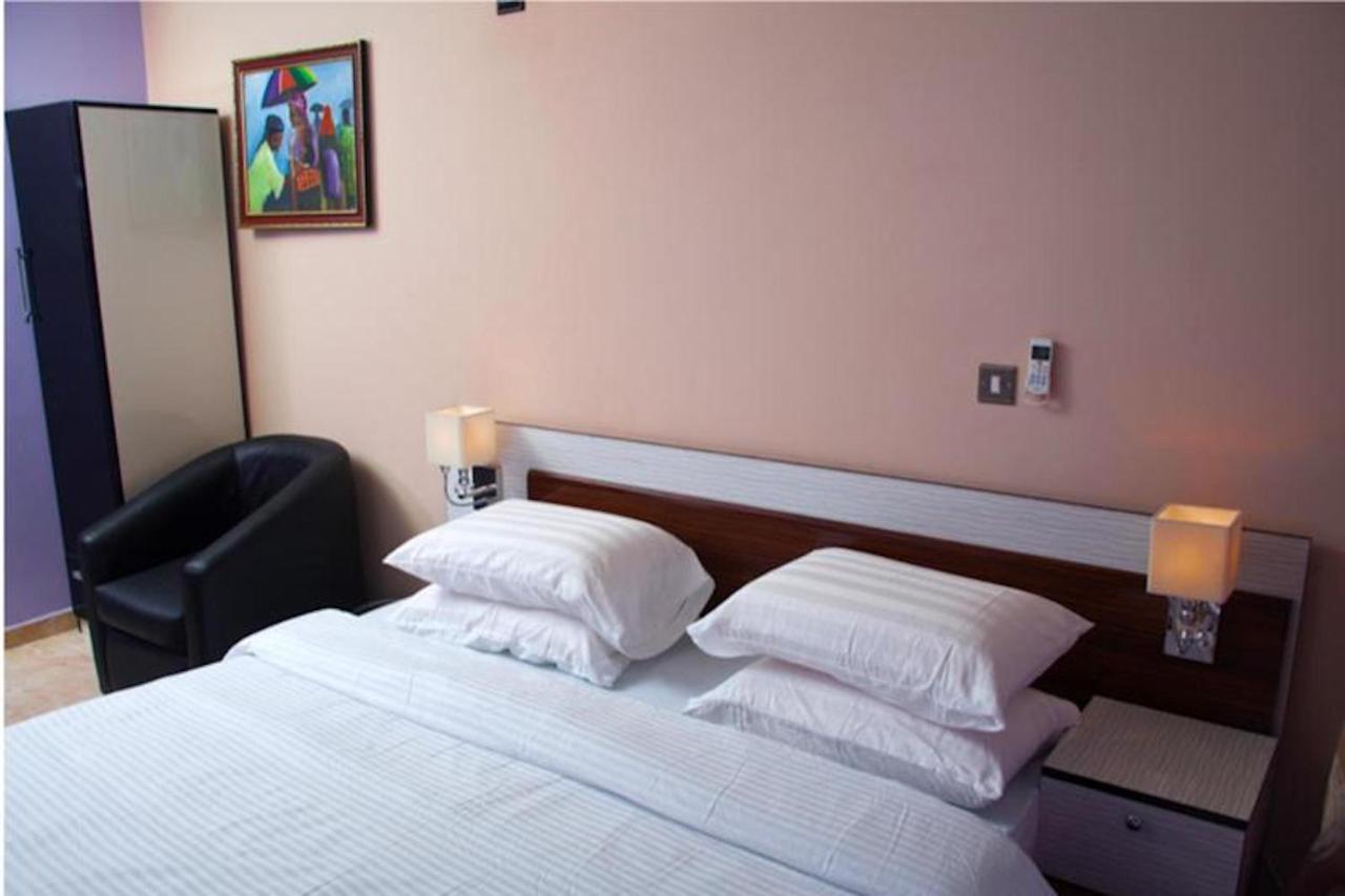 Milestone Hotel Ogombo Zewnętrze zdjęcie